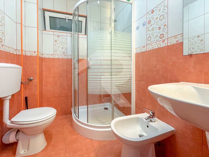 Obor, comision 0, duplex, curte proprie, spatiu firma/locuinta.